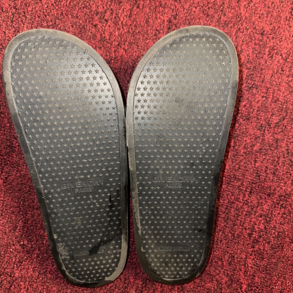 Givenchy slides - Picture 2 of 3